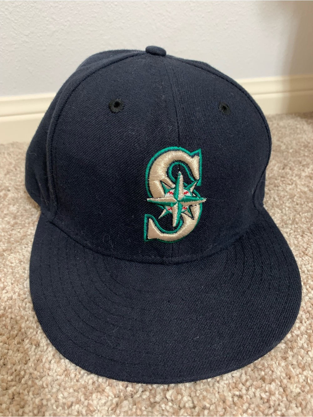 Vintage Seattle Mariners New Era Hat 59FIFTY Fitted 7 1/4 Dark Blue Cap Logo